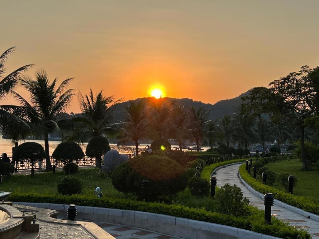 Thai Bao Hotel And Restaurant Chan Chau 外观 照片