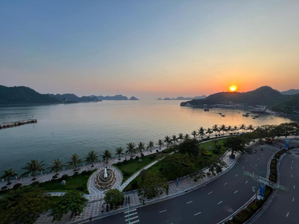 Thai Bao Hotel And Restaurant Chan Chau 外观 照片