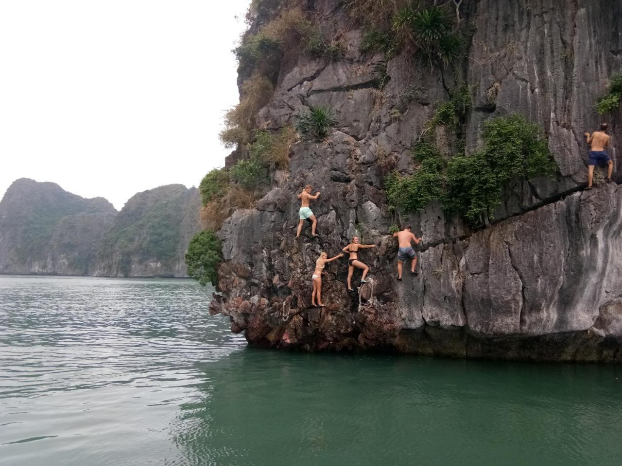 Thai Bao Hotel And Restaurant Chan Chau 外观 照片
